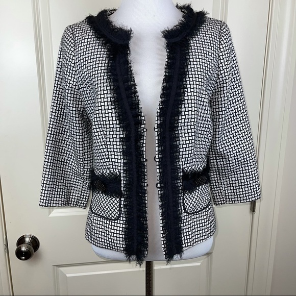 White House Black Market Cropped Tweed Lady Blazer Fringe Jacket 4 - Picture 3 of 15